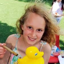 Liphook May Fair raises more than £5,000