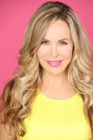 Tara Latham's Instagram, Twitter & Facebook