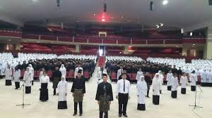 Dewan tunku canselor , antara ikon utama universiti malaya telah dirasmikan oleh ytm tunku abdul rahman putra alhaj pada 25 jun 1966. Si Kembar Ijazah Sarjana Muda Pentadbiran Perniagaan Perkhidmatan Kewangan Di Upsi Ae14