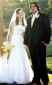 DeVan, Perrine exchange vows