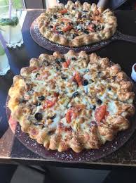 Oferta pizza 1 + 1 gratis. Pizza Hut Cluj Napoca Strada Vaida Voevod Alexandru 55 Fotos Numero De Telefono Y Restaurante Opiniones Tripadvisor
