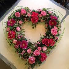 Check spelling or type a new query. Val Spicer Designs On Twitter Funeral Floral Funeral Floral Arrangements Funeral Flowers Diy