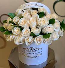Partagez avec la communauté agricole La Fleur Signature Box By L Amour Toujours Flower Boutique