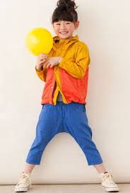 Japanese Colorblocking Another Mystery And Especially Fascinating Paradox Of Japanese Fashion Is A Free Styling Kids Outfits Childrens Fashion Kids Fashion