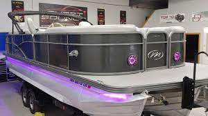 Sweet Sounds Upgrades The Stereo System Adds Rgb Lighting In A Manitou Aurora Le 22 Pontoon Youtube