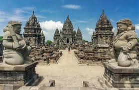 1 cm pada peta sesuai dengan jarak sebenarnya 10.000 cm d. Sejarah Candi Prambanan Relief Arsitektur Legenda Lengkap Gambar