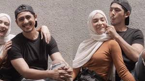 Padahal diketahui, arya saloka sudah menikah dengan putri anne. Jenis Penyakit Yang Diderita Arya Saloka Terungkap Suami Putri Anne Tetap Syuting Ikatan Cinta Banjarmasin Post