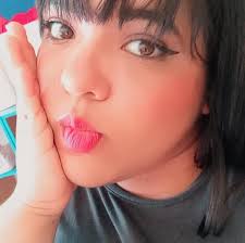 Solo paso a recordarles que Derek le fue infiel a Mer antes de ser  desvivido por un camión... por si lo habían olvidado.