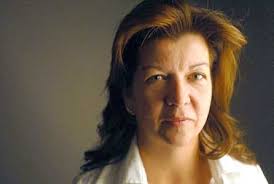 Woman in estate fight arrested, facing charges