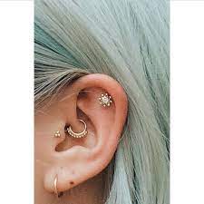 Ce Piercing Est Un Remede Contre Les Migraines Mais Il Est Aussi Joli Ear Piercings Cute Ear Piercings Piercing Jewelry