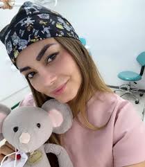 Dra. Lina Vanessa Solano Alzate Dentista