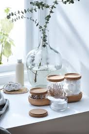 Saxborga 4 Glaser Deckel Tablett 5er Set Glas Kork Ikea Deutschland Badezimmer Accessoires Set Badezimmer Accessoires Glas Aufbewahrung