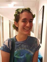 Karen Kinslow's Instagram, Twitter & Facebook