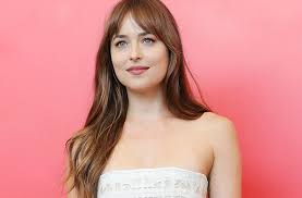 Your 24/7 daily premier resource on dakota johnson online, dakota johnson daily provides latest news, media and photos. Proof That Anyone Can Rock Hairstyles With Bangs Well Good