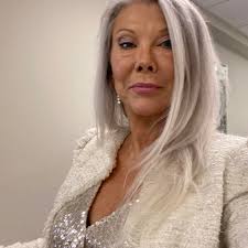 Lillie Snow's Instagram, Twitter & Facebook