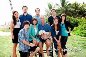 Black And White Color Scheme Family Photos Kailua Family Portraits The Eror Family Family Photo Colors Family Portraits Family Photos