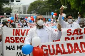 Los bloqueos forman parte del denominado paro nacional convocado por varios sectores sociales para demandar la renuncia del presidente y . La Nacion Hubo Acuerdo Y Se Levanta El Paro De Camioneros