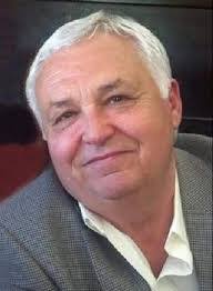 Donald Brady's Instagram, Twitter & Facebook