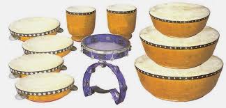 Alat musik ritmis adalah alat musik yang hanya dijadikan sebagai pengiring. 15 Contoh Alat Musik Ritmis Tradisional Modern Dan Cara Memainkannya