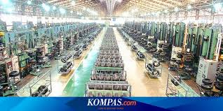 Sanksi bisa berupa pidana penjara hingga bayar uang tunai. Gajah Tunggal Rombak Direksi Sugeng Raharjo Jadi Presdir