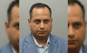 Investigator: St. Louis doctor impregnated Kentucky teen