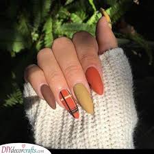 Toe nail designs 2020 give certain elegance to any woman's feet. Fall Nail Designs A Collection Of Fall Nail Colours