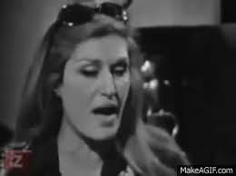 Michelle doit-on t'en vouloir d'avoir fait un selfie à Auschwitz ?