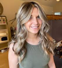 Blessed to have this girl to work with & learn from at The Smoke & Mirrors  Hair lounge @esmedoesmyhair • Also Blessed to be working with all my  besties since we are