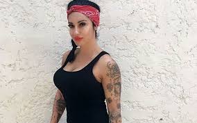 Pode ver aqui o regresso de gisela às canções. Ana Malhoa Cristina Ferreira Apaga Tatuagens A Cantora Vip Pt
