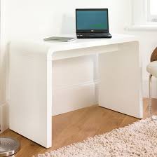 The bean bag chair seems like a. Hudson Computer Desk Rectangular In White High Gloss 229 95 Go Furniture Co Uk