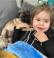 Princess Donut made a surprise appearance at DragonCon. She has a real life  halo￼￼ and smells like Orange Julius's 🤩