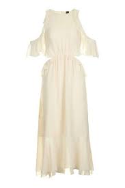 Raffinato e romantico, l'abito lungo in tripla georgette ha una profonda scollatura a v, le maniche ampiea che lasciano scoperte le spalla il taglio al busto con volant. 10 Vestiti Per 18 Anni Belli E Eleganti