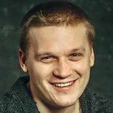 Polly Saxton's Instagram, Twitter & Facebook