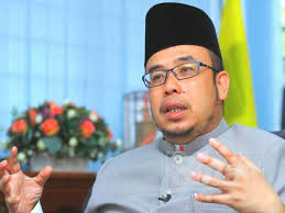 Arif perkasa dr mohd asri bin zainul abidin (mufti negeri perlis) lokasi : Ebit Lew Jangan Simpan Dalam Hati Dr Maza
