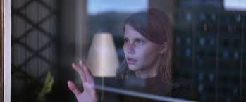 Dans ce dernier, joachim trier avait pris le parti de transposer dans la norvège moderne le scénario d'un film culte de louis malle , « le feu follet » (2). Reel Review Thelma 2017 Norway Morbidly Beautiful