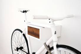 Tian Is The Perfect Combination Of Function And Design Whether Single Speed Retro Race Bike Or Custom Made Tian Show Fahrrad Regal Fahrradschuppen Walnuss