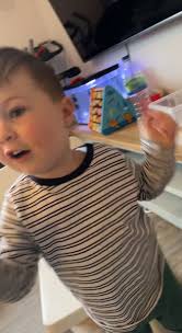 Ethan is 2, he’s recently started to this finger pointing motion, not  diagnosed but showing lot of “symptoms” of autism, Does anyone else’s child  do this with their finger (watch till the end