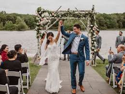 18 Lakeside Wedding Venues For The Ultimate Waterfront Event Weddingwire