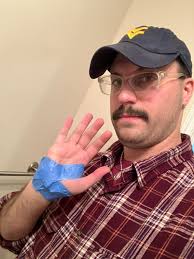 Sendage while using the whole body as an appendage