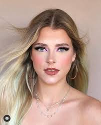 Pilar Vasquez's Instagram, Twitter & Facebook