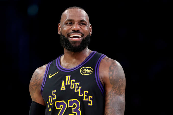 Year 23 LeBron James has regressed to prime Magic Johnson, the King makes  season debut