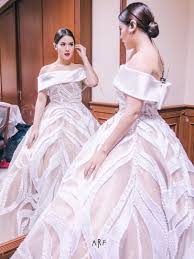 Beberapa nama bahkan mencuat ke. Indahnya Gaun Princess Raisa Buat Bingung Siapa Pengantinnya Fashion Beauty Liputan6 Com