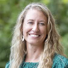 Stephanie Marcum's Instagram, Twitter & Facebook