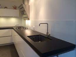 lange glazen achterwand achterwand keuken wonen nl keuken achterwand keuken keuken interieur