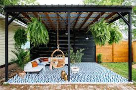 Look no further, we've spared you some time and compiled some of the best small patio ideas for a. Small Patio Decorating Ideas Fast Growing Climbing Vines For Privacy