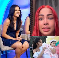 Ella es la encargada de la casa que allanaron en Salcedo, buscando al niño  Roldany Calderón, escuchen lo que dijo la señora a los fiscales. Primer  comentario.