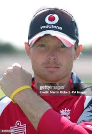 418 Ian Mccann Photos & High Res Pictures