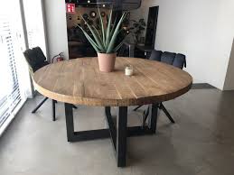 Runder Tisch Grau Naturholz Tisch Rund Industrie Grau Esstisch Rund Landhausstil Durchmesser 130 Cm Di In 2020 Naturholz Tisch Moderne Holzmobel Runder Esstisch