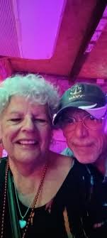 Breast cancer survivor prefers being bald