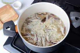 Ayam masak cendawan cina/cendawan shitake (liza's style)#6. Resipi Sup Cendawan Jepun Dengan Enoki Dan Shiitake 2021 Ulang Tahun